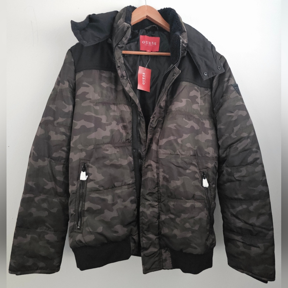 Men's Guess Jacket Camouflage Color block XL Removable Hoodie